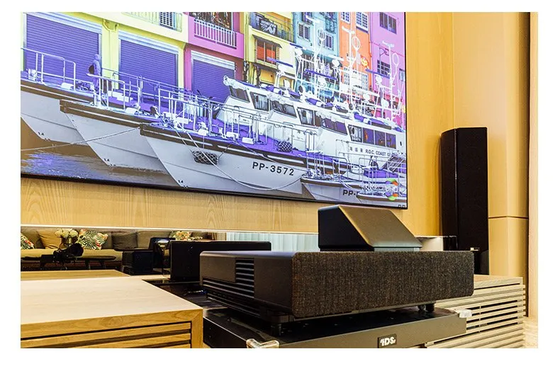 超短焦抗光幕展示圖 8